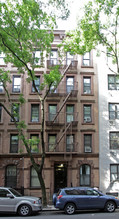 322 East 89 Street in New York, NY - Building Photo - Building Photo