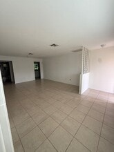 10022 8th St in Naples, FL - Building Photo - Building Photo