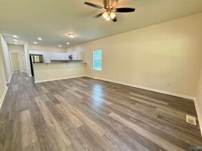 1582 Hobbs Island Rd SE in Huntsville, AL - Building Photo - Building Photo