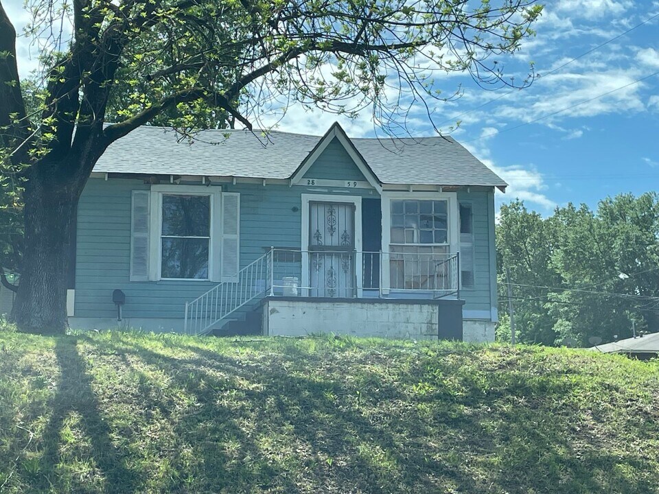 2859 Milam St in Shreveport, LA - Foto de edificio