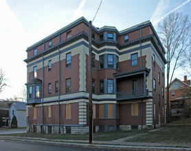 Historic Kinsey Apartments in Cincinnati, OH - Building Photo - Building Photo