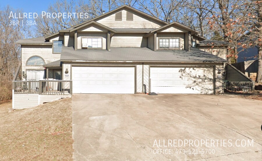2944 E Sterling Ct in Fayetteville, AR - Building Photo