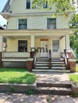 250 N College St in Decatur, IL - Building Photo