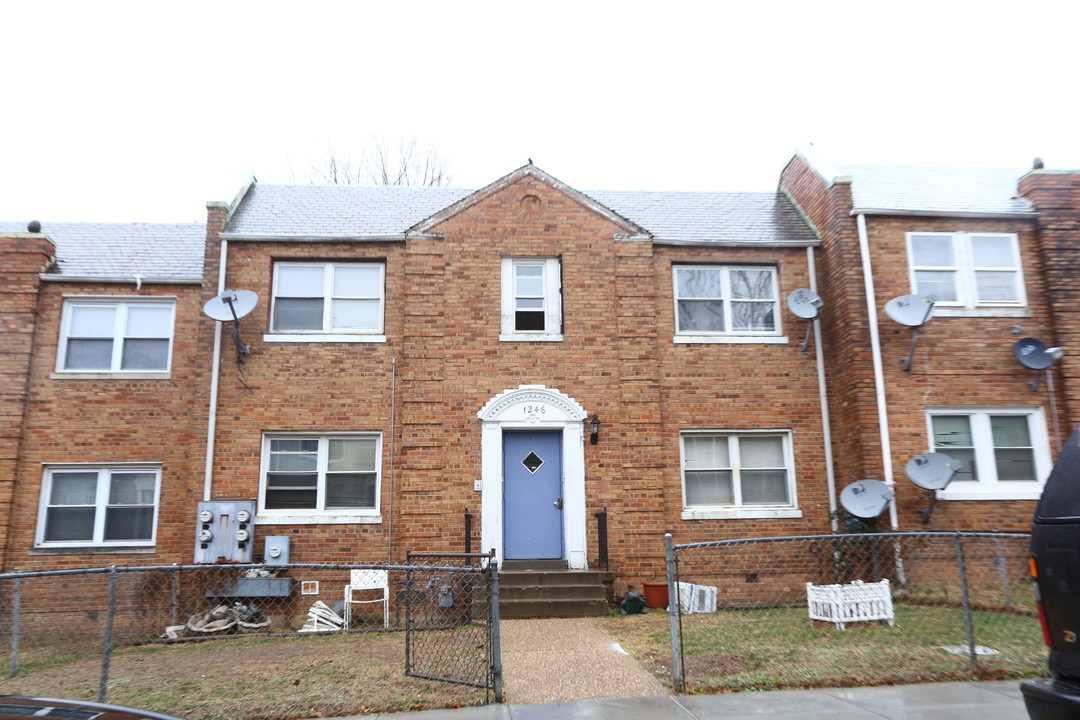 1246 Meigs Pl NE in Washington, DC - Foto de edificio