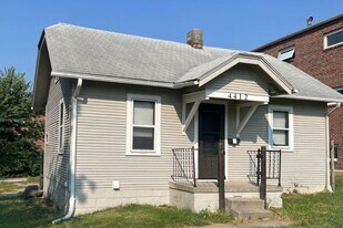 4412 N 61st St in Omaha, NE - Building Photo