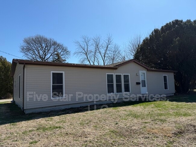 property at 101 S Kennedy Ave