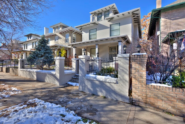 915 Clarkson Street, Unit Apt 2