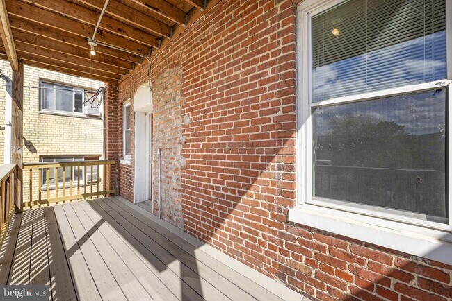 806 Kennedy St NW-Unit -2 in Washington, DC - Building Photo - Building Photo