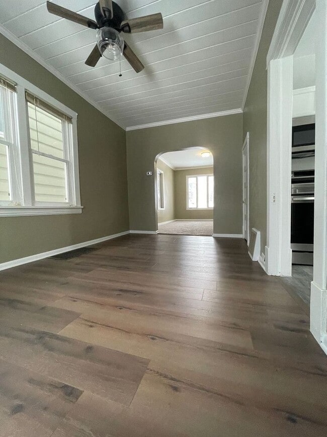 25 2nd St NW in Chisholm, MN - Building Photo - Building Photo