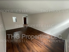 259 Reynolds Terrace in Orange, NJ - Building Photo - Building Photo