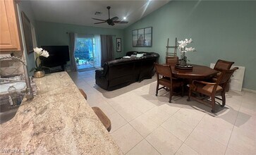 8328 Matanzas Rd in Ft. Myers, FL - Foto de edificio - Building Photo