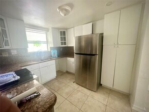 32 Allen Rd in West Park, FL - Building Photo - Building Photo