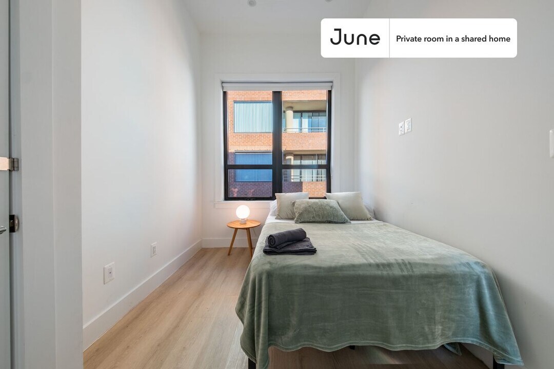 Room in Shared 4 bed/2 bath home, Unit B in Washington, DC - Building Photo