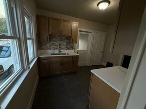 1005 S 58th St in West Allis, WI - Building Photo - Building Photo