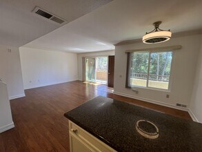 15373 Maturin Dr in San Diego, CA - Building Photo - Building Photo
