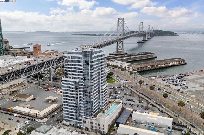 501 Beale St in San Francisco, CA - Building Photo - Building Photo