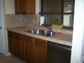 827 Meandering Way in Mesquite, TX - Building Photo - Building Photo