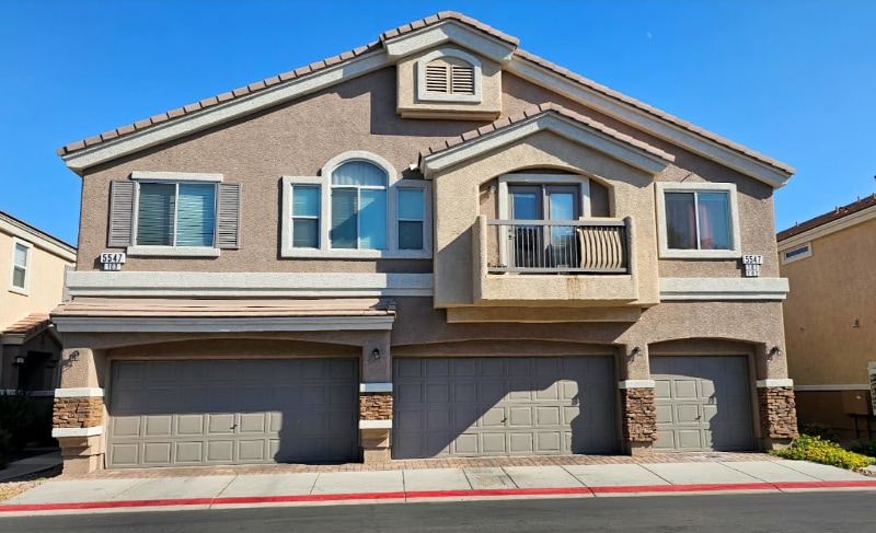 5547 High Wager Way in Las Vegas, NV - Building Photo