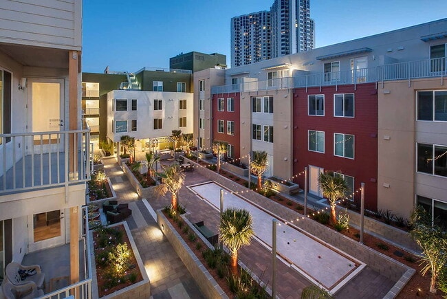 Emme in Emeryville, CA - Building Photo - Building Photo