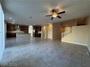6176 Jennings Cove Ct in Las Vegas, NV - Building Photo - Building Photo