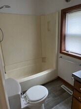 309 8th St in West Des Moines, IA - Building Photo - Building Photo
