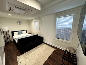 221A Crest Ln in Greenville, SC - Building Photo - Building Photo