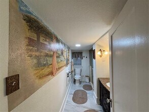 506 W Baylor St in Ennis, TX - Building Photo - Building Photo
