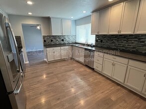 3805 Rotterdam Ave in Modesto, CA - Building Photo - Building Photo