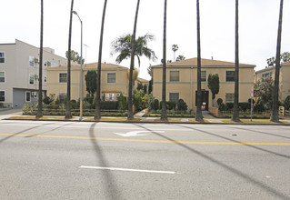 7762-7770 Hollywood Blvd in Los Angeles, CA - Building Photo - Building Photo