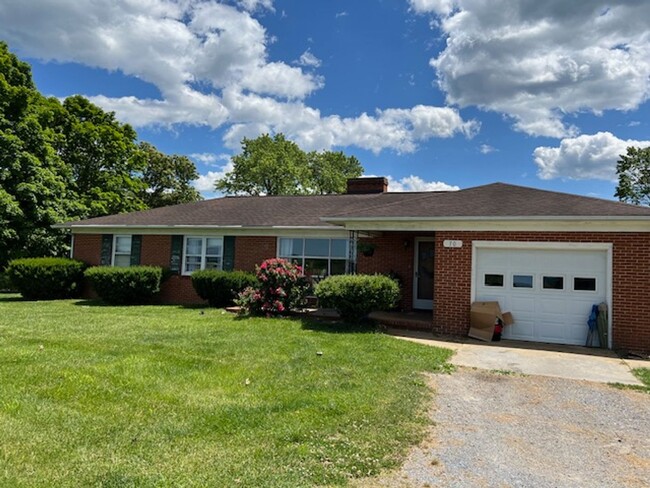 property at 70 Sunny Knoll Ln