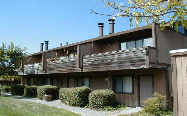 1761-1767 W 3rd St in Santa Rosa, CA - Foto de edificio - Building Photo