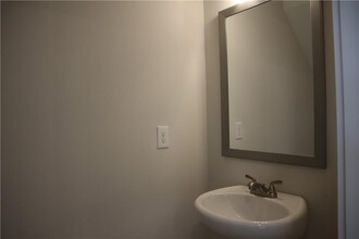 692 Urban Grange Wy in Suwanee, GA - Building Photo - Building Photo