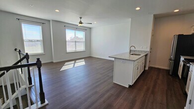 63 N Conifer Dr in Elizabethtown, PA - Building Photo - Building Photo