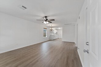 11419 Roandale Dr in Houston, TX - Building Photo - Building Photo