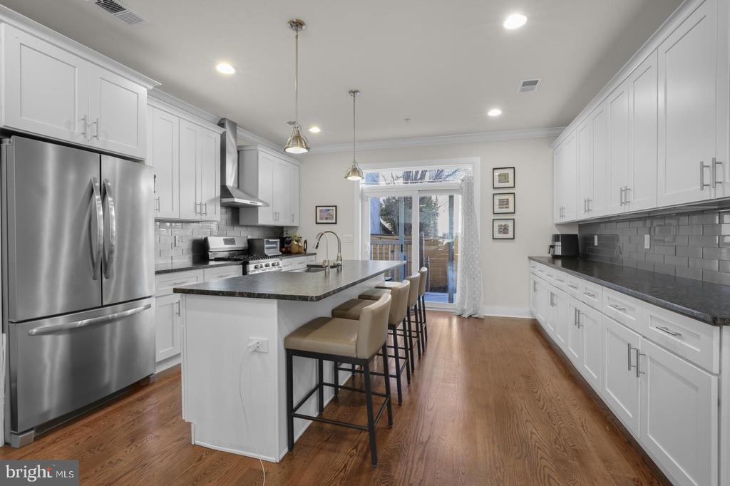 2218 E Fletcher St in Philadelphia, PA - Building Photo