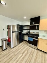 46860 Isaak Rd in Soldotna, AK - Foto de edificio - Building Photo