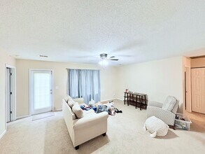 504 Kingsman Ln in Easley, SC - Building Photo - Building Photo