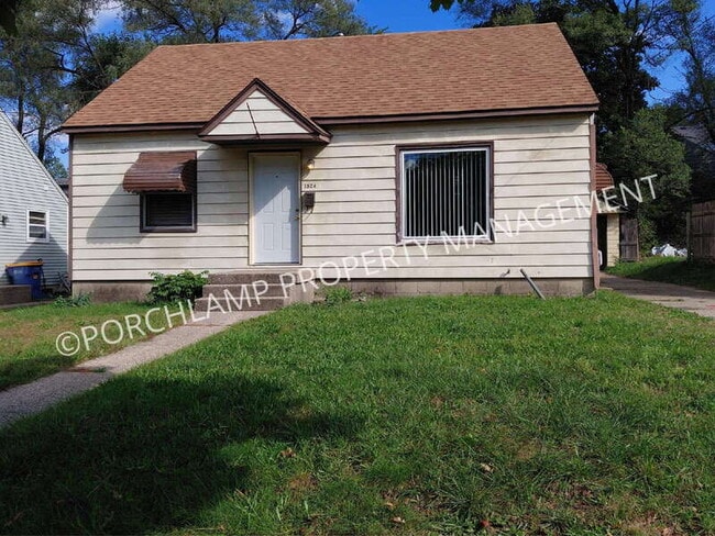 property at 1524 Edward Ave SE