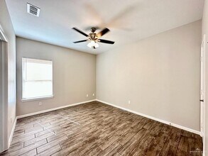 1304 Vani Dr in Weslaco, TX - Building Photo - Building Photo