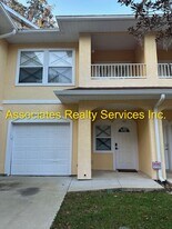538 NW 39th Rd in Gainesville, FL - Building Photo