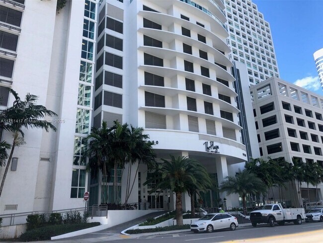 property at 950 Brickell Bay Dr