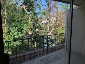 2230 S Piney Point Rd in Houston, TX - Building Photo - Building Photo