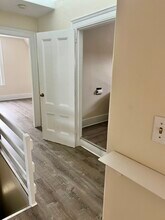 31 Warren Ave, Unit 3 in Woburn, MA - Building Photo - Building Photo