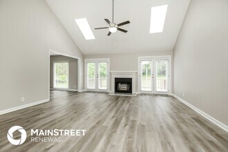 2009 Hidden Cove Rd in Mount Juliet, TN - Foto de edificio - Building Photo