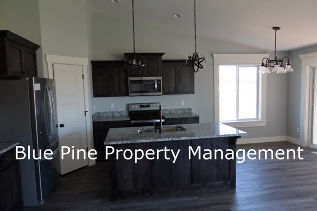 4423 E Arcadia Ave in Idaho Falls, ID - Building Photo - Building Photo