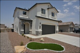 945 Penrith St in El Paso, TX - Building Photo