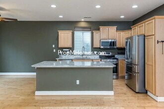 15822 SW Cherrywood Ln in Tigard, OR - Building Photo - Building Photo