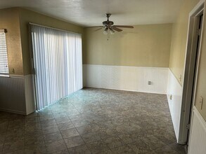 18032 Freshwater Cir in Huntington Beach, CA - Building Photo - Building Photo
