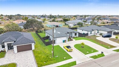 221 Chiquita Blvd N in Cape Coral, FL - Building Photo - Building Photo