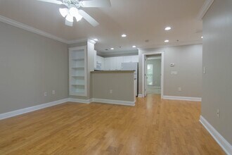 490 Barnett Shoals Rd in Athens, GA - Building Photo - Building Photo